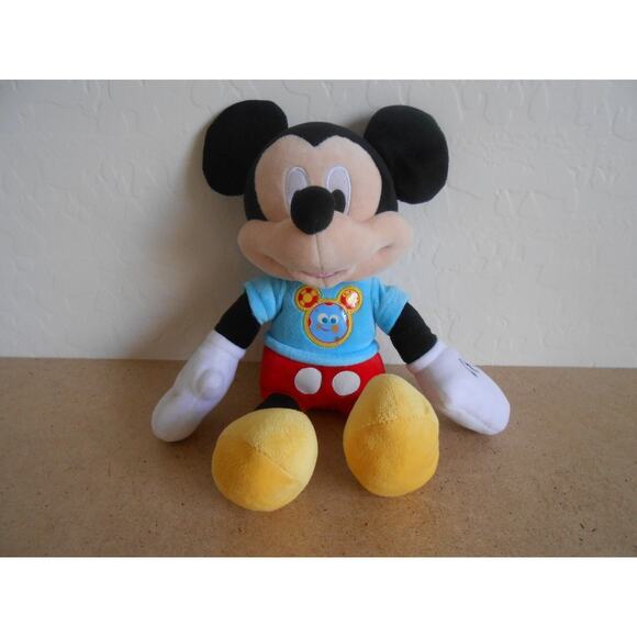 Talking, Singing, and Light Up Club House Mickey Mouse - Picture 1 of 15